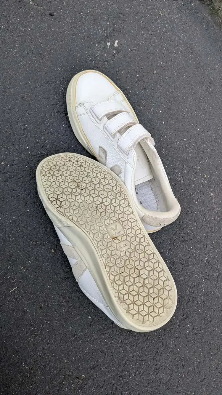 Veja Esplar Velcro Sneakers Size 9 White Leather